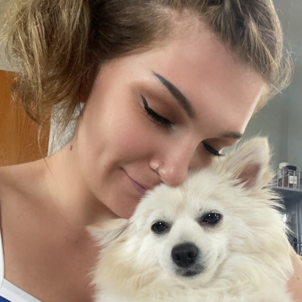 Meet your Posher, Kayla